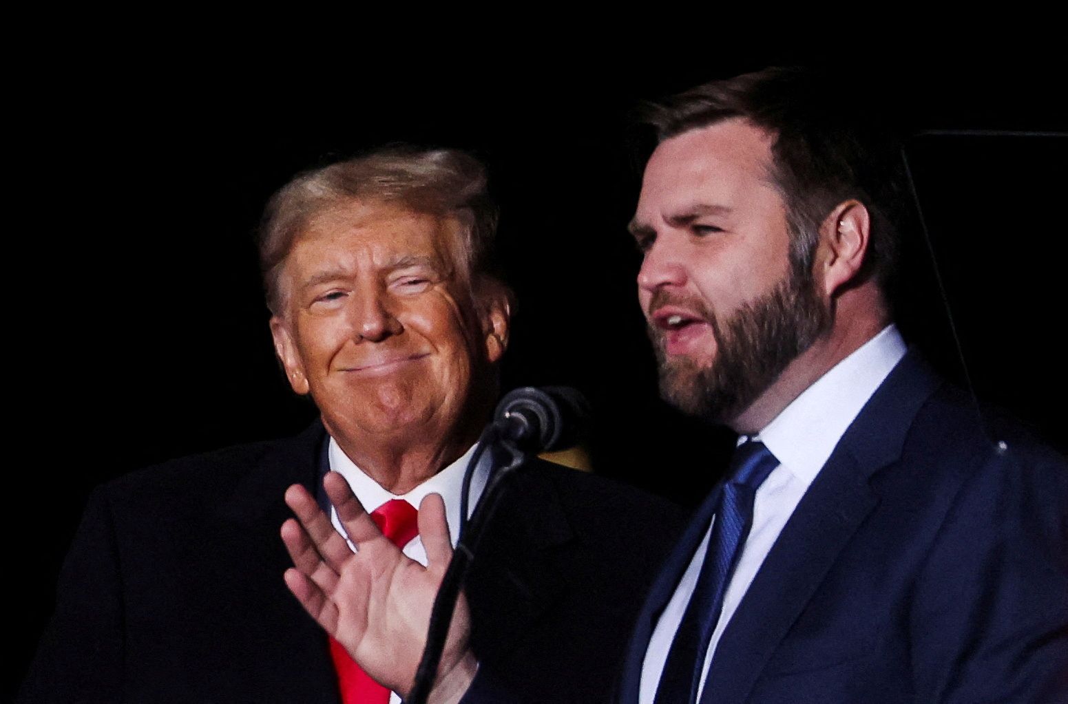 US Vice President JD Vance and Trump