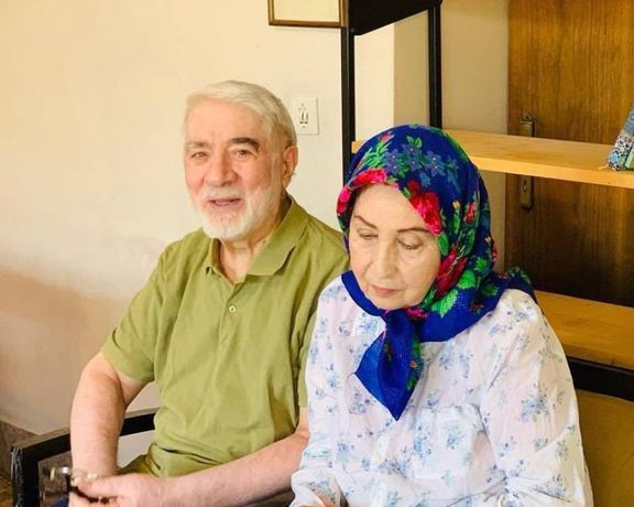 دختر موسوی و رهنورد: پدر و مادرم موضعی درخصوص حمایت از هیچ نامزدی نداشتهاند