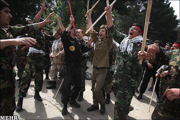 قائد الحرس الثوري الإيراني: "الباسيج" مصدر ثقة وطمأنينة للناس