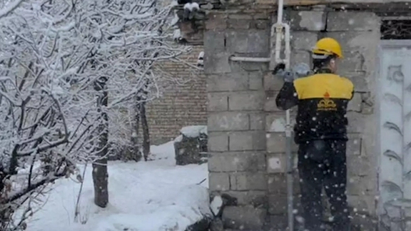 زمستان سوزناک جمهوری اسلامی: بحران کمبود گاز، استانهای مختلف ایران را به تعطیلی کشاند
