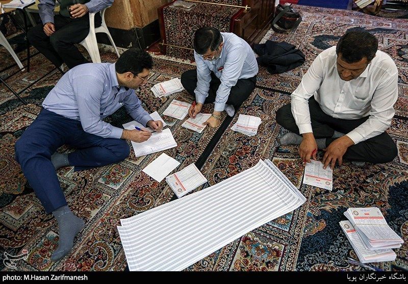مهندسی انتخابات با بازداشت مخالفان و پاداش به رای‌دهندگان