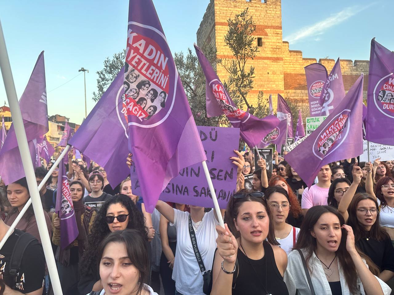 تکرار زن‌کشی در ترکیه؛ قتل هولناک دو دختر به‌ دست یک پسر جوان در استانبول