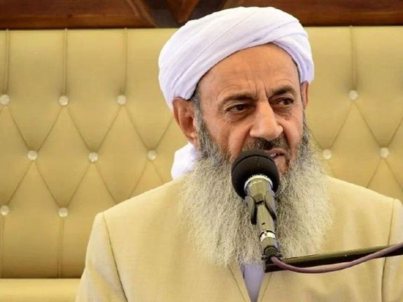 في ذكرى الاحتجاجات.. إمام أهل السنة في إيران ينتقد سوء معاملة السجناء وإذلالهم وإهانتهم