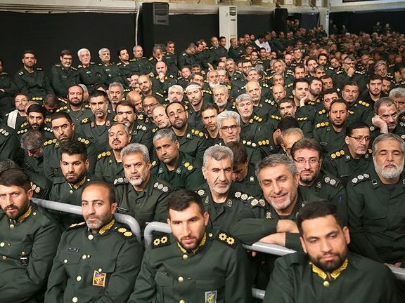 احتمال فرار سپاهیها به افغانستان؛ طالبان در حال بررسی پذیرش پناهجویان ایرانی است