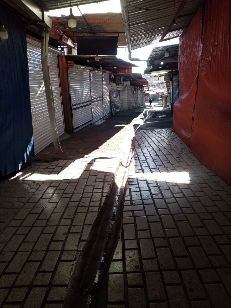 Kurdish Cities In Iran Strike Against Execution Of Political Prisoners