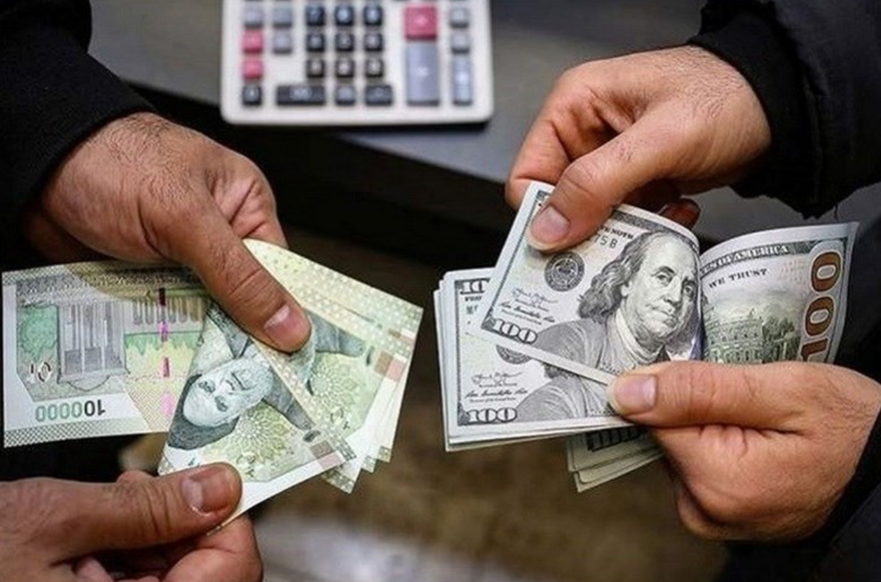 الدولار يتجاوز 60 ألف تومان.. ونائب الرئيس الإيراني: هذا كل ما لدينا
