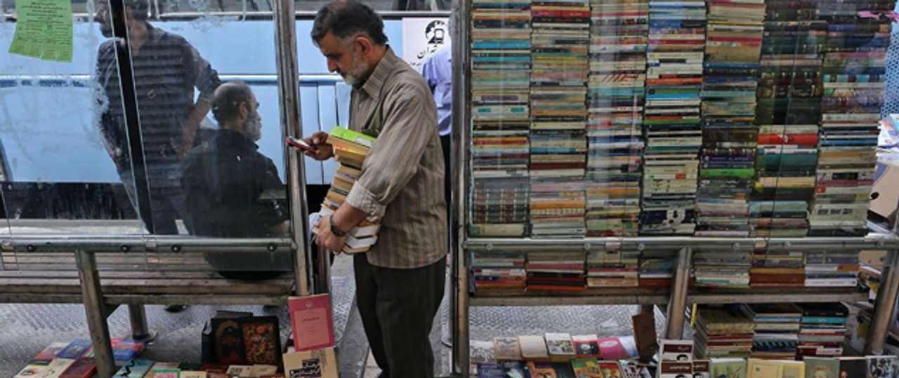 «روسوفیل‌ها» در ارشاد؛ جمله «بمباران اوکراین از سوی پوتین» در ترجمه یک کتاب سانسور شد