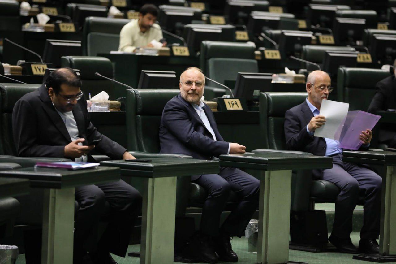 Conservative Pundit Says Iran Voters Likely To Prefer Ghalibaf To Raisi