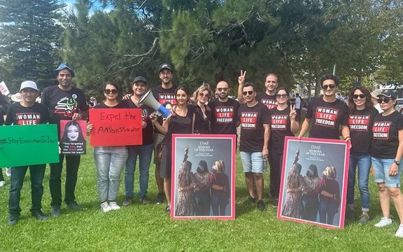 نماینده پارلمان نیوزیلند خواستار تروریست شناختن سپاه و اخراج سفیر ایران از کشورش شد