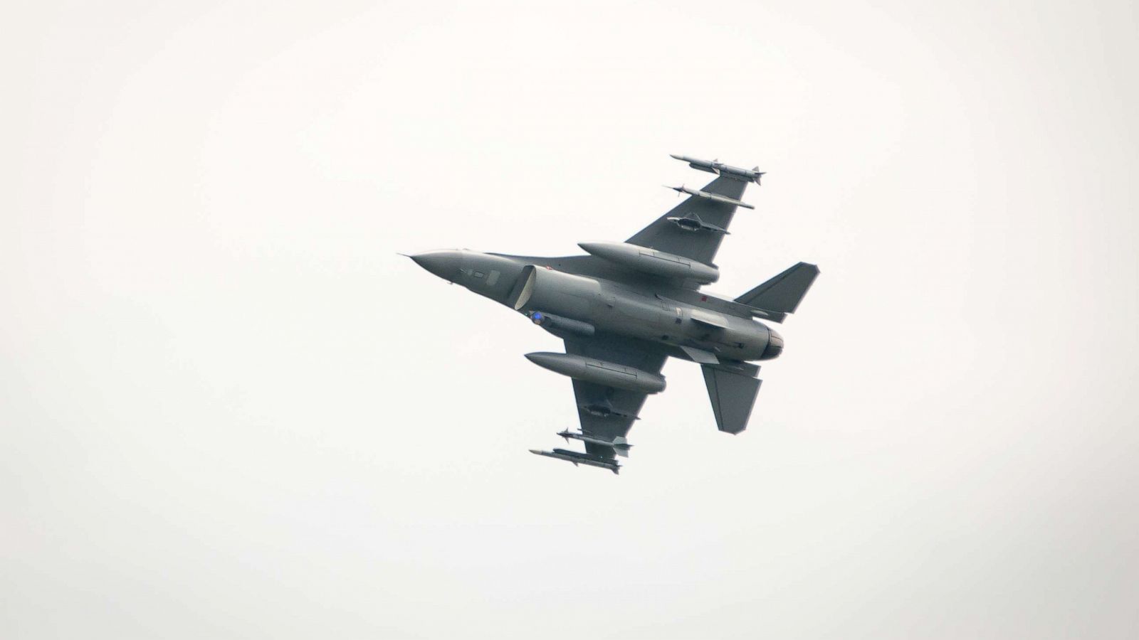 ترکیه تقاضای خرید ۴۰ جنگنده اف-۱۶ و تجهیزات هواپیماهای نظامی را به آمریکا ارائه کرد