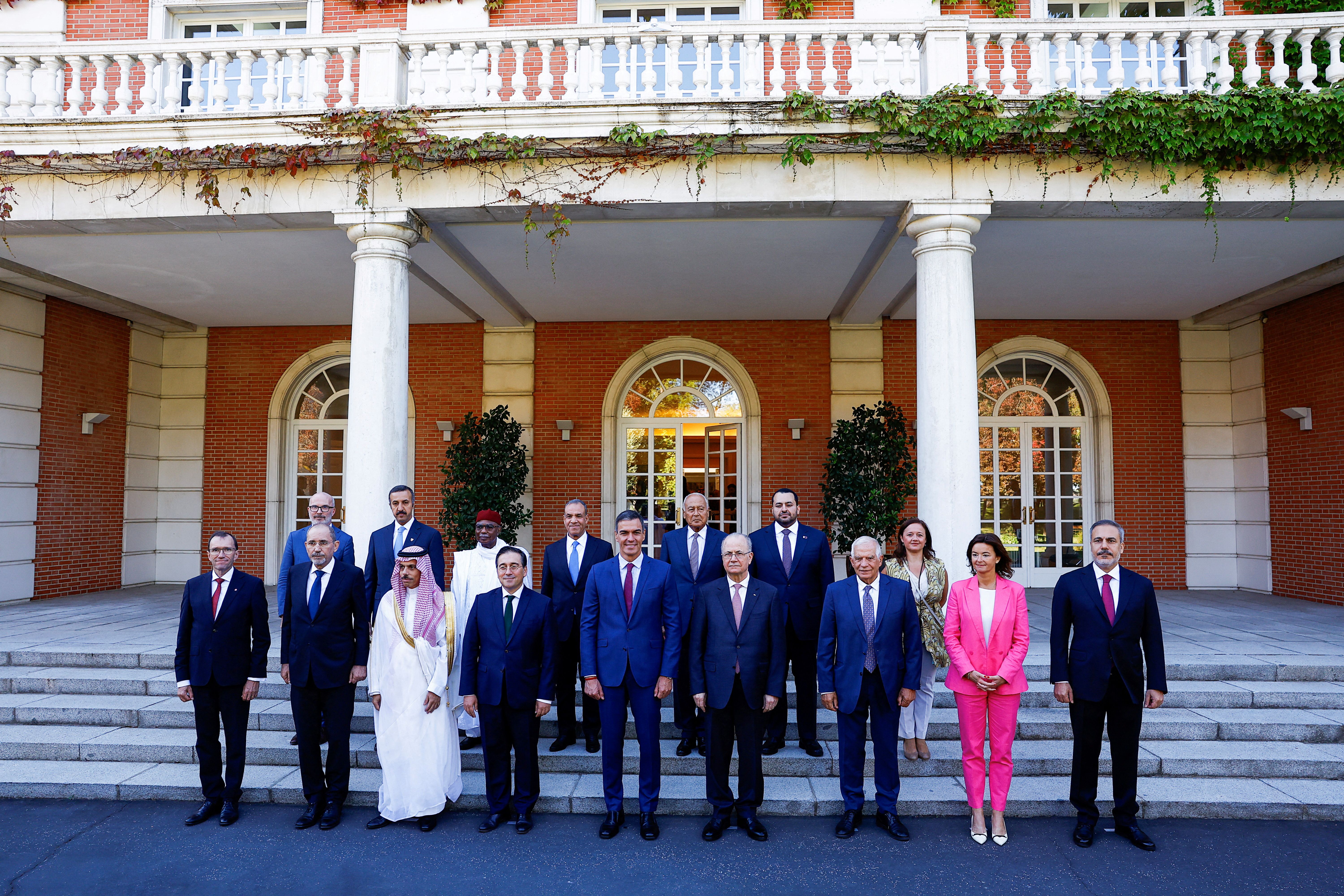 نشست کشورهای اروپایی و مسلمان در اسپانیا برای تشکیل کشور فلسطین 