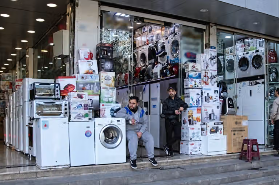 انهيار صناعة وسوق الأجهزة المنزلية في إيران 