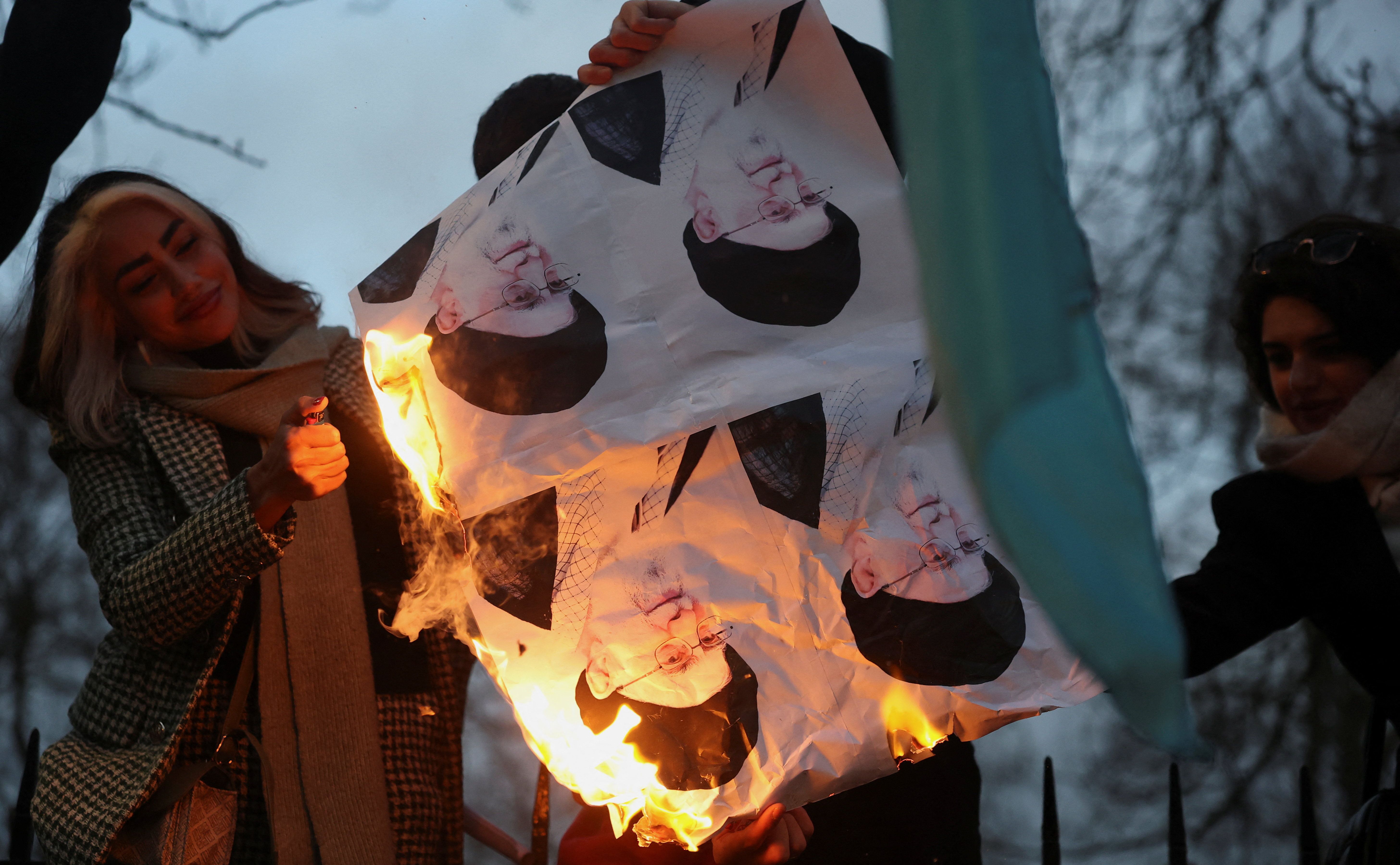 ترامپ خامنه‌ای را «مردی بیمار» خواند و خواهان پایان حکومت او شد