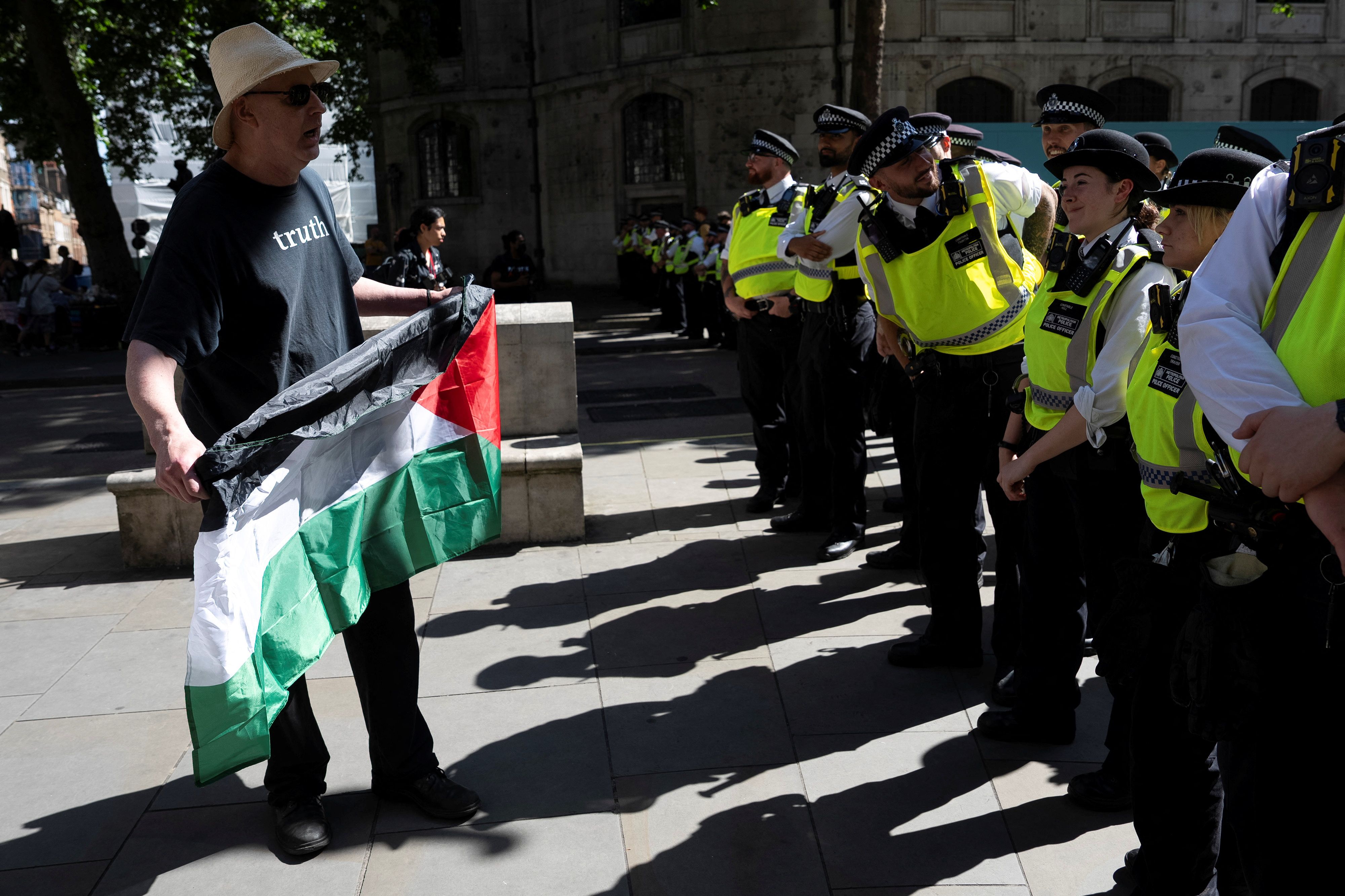 ده‌ها نماینده پارلمان بریتانیا خواستار به‌ رسمیت شناختن کشور فلسطین شدند