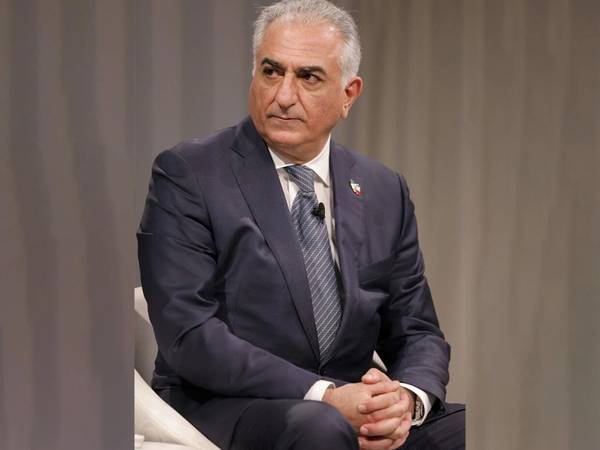 حمایت شاهزاده رضا پهلوی از اعتصاب کامیونداران: قدرت در دست شماست و در مسیر درست هستید