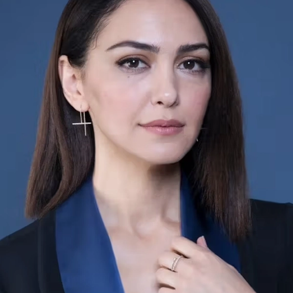 نازنین بنیادی از «صدای وحدتآفرین» جعفر پناهی در جشنواره فیلم کن قدردانی کرد