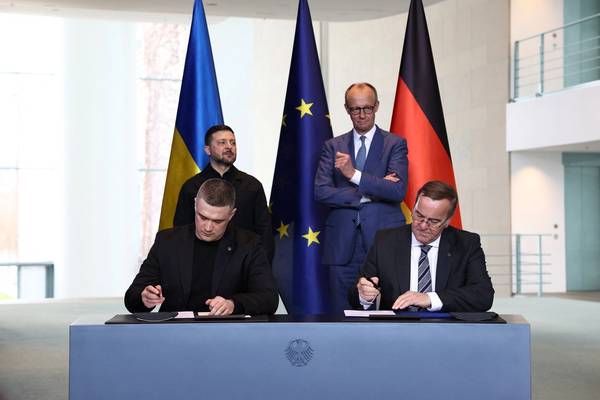 دبیرکل ناتو: هزینه مالی کمکهای دفاعی به اوکراین را تامین میکنیم