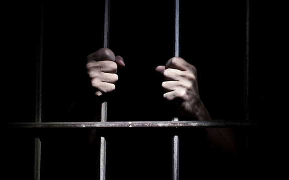 زیر پا گذاشتن اخلاق حرفهای: سیاسیسازی روانپزشکی در ایران