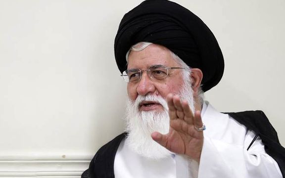 نماینده خامنهای در خراسان رضوی: زنها در بخش ویژه زنان پارکها با آرامش خاطر ورزش کنند