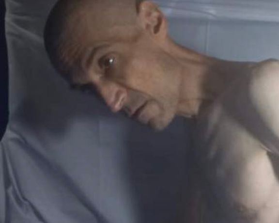 جمعی از سینماگران در نامهای از فرهاد میثمی خواستند به اعتصاب غذای خود پایان دهد