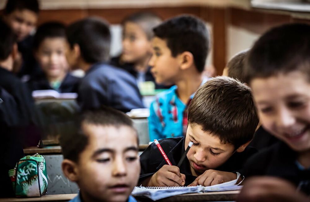مهاجرستیزی در اصفهان؛ ثبت‌نام نکردن کودکان افغان در مدرسه روستای رحیم‌آباد