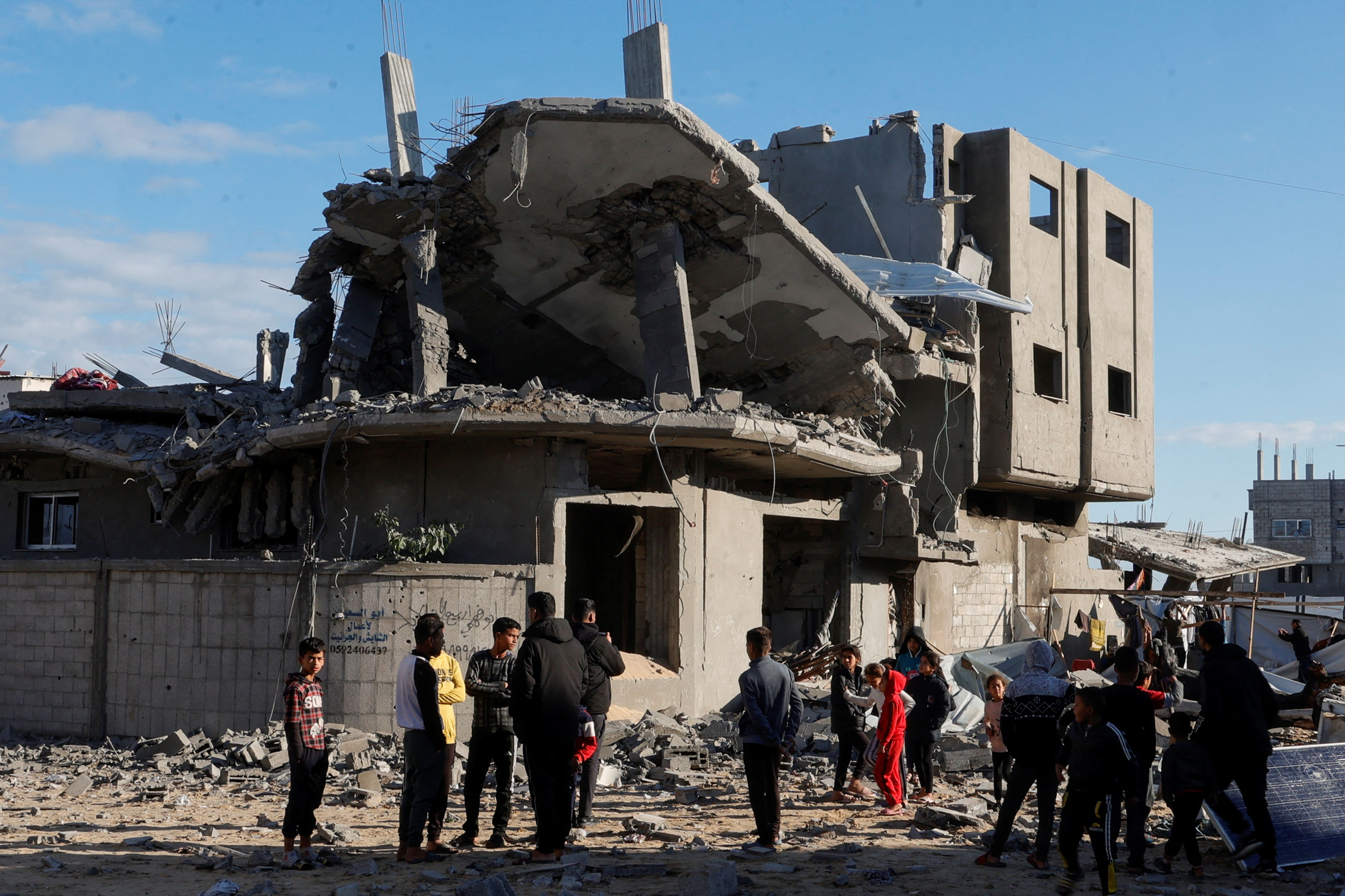 مشاور امنیت ملی آمریکا: انتقال فلسطینی‌ها از نوار غزه کاملا عملی است