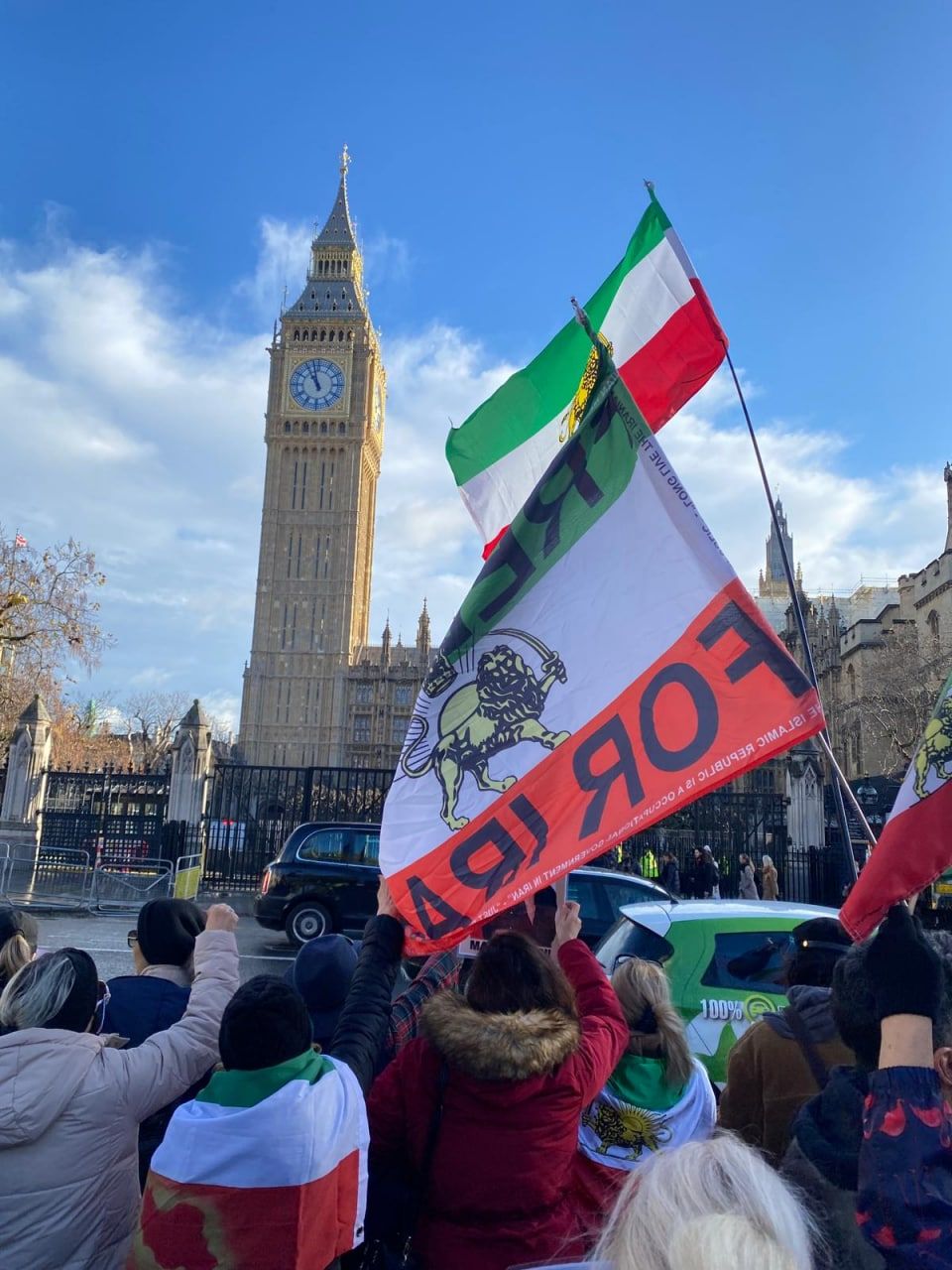 الإيرانيون خارج البلاد يستمرون في دعم الانتفاضة الشعبية ضد النظام.. تجمعات في لندن وبرلين