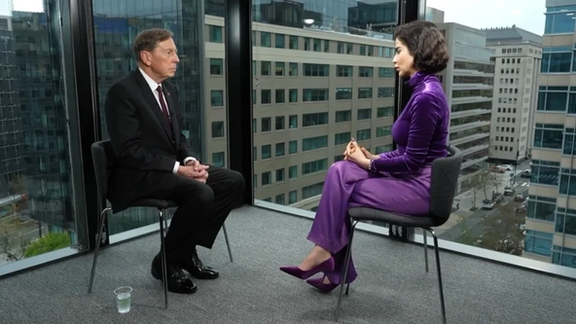 Former CENTCOM chief David Petraeus and Iran International's Marzia Hussaini in Washington DC