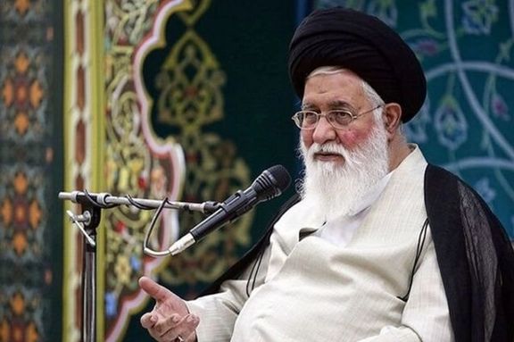 امام جمعه مشهد: اگر بدحجابی در جامعه شروع شود، نحسی آن گریبان همه را میگیرد