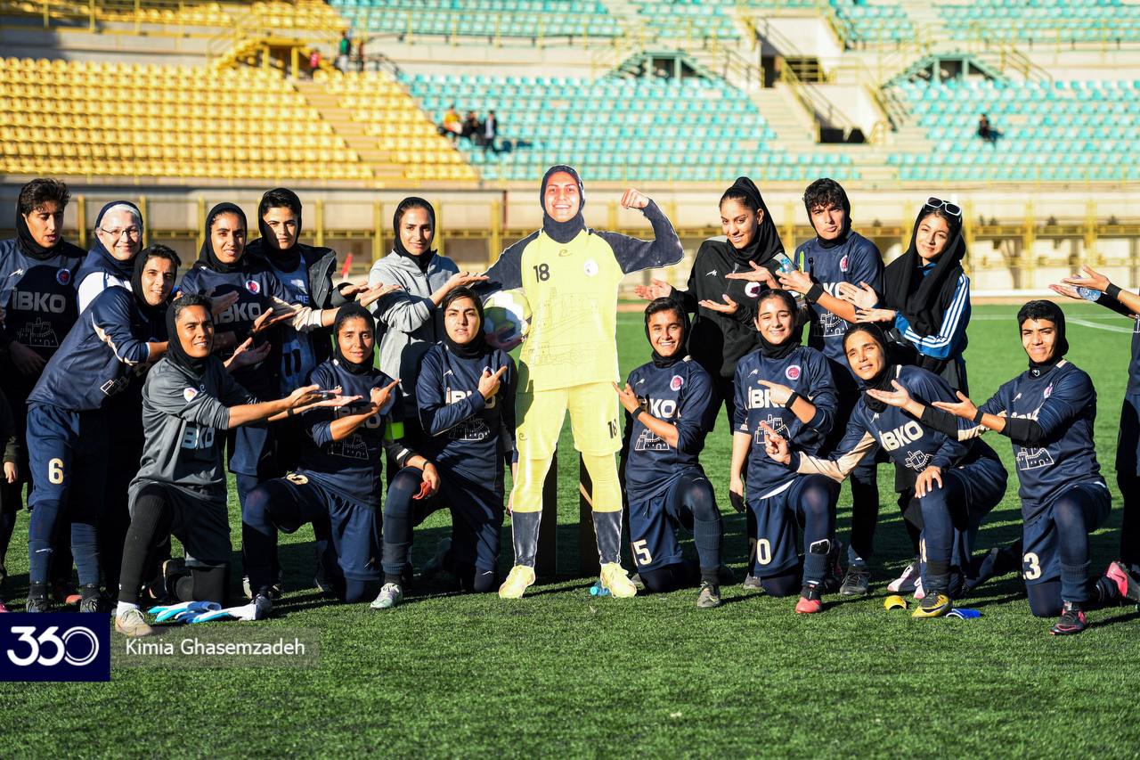 با انصراف پالایش گاز و یک‌هفته زودتر؛ خاتون بم برای دهمین‌بار قهرمان فوتبال زنان ایران شد