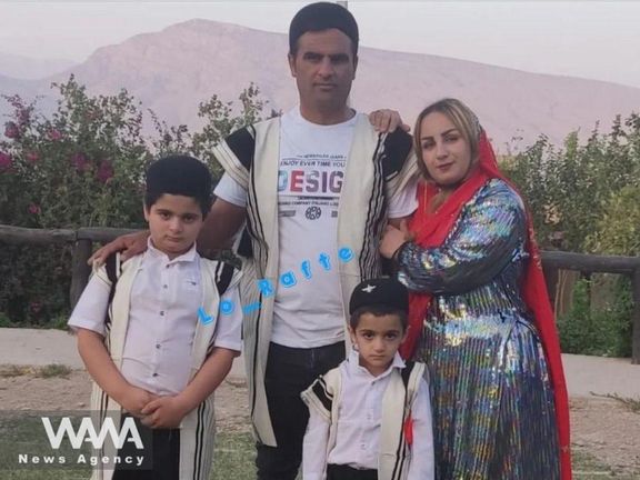 Kian Pirfalak (left) and his family (undated)