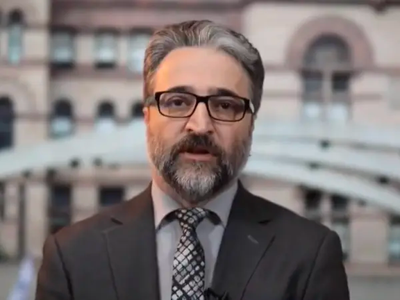 اسماعیلیون درباره صدور ابلاغیه حکم اعدام محمد قبادلو: دادگاههای جمهوری اسلامی ساختگیست