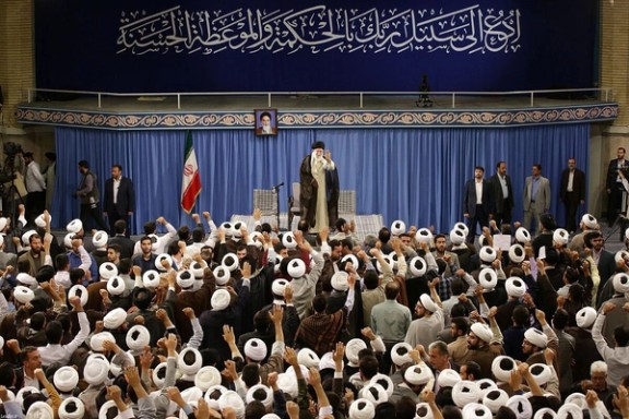 سخنرانی خامنهای برای طلاب و روحانیون