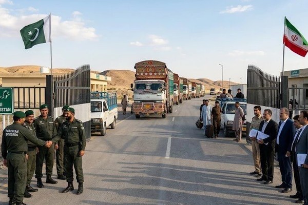 Iran-Pakistan border trade halt leaves trucks and cargo stranded