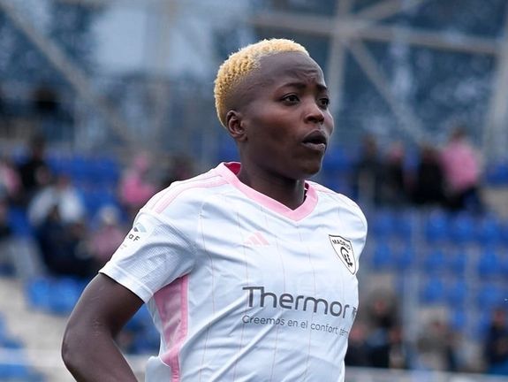 با انتقال کاندانانجی به بیافسی؛ رکورد نقلوانتقالات فوتبال زنان شکسته شد