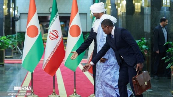 Nigerien Prime Minister Ali Lamine Zeine (left) during a visit to Tehran (January 2024)