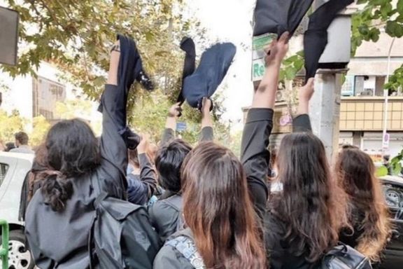 مدیرکل فرهنگی وزارت آموزش و پرورش: دانشآموزان باید با مد و لباس اسلامی ایرانی آشنا شوند