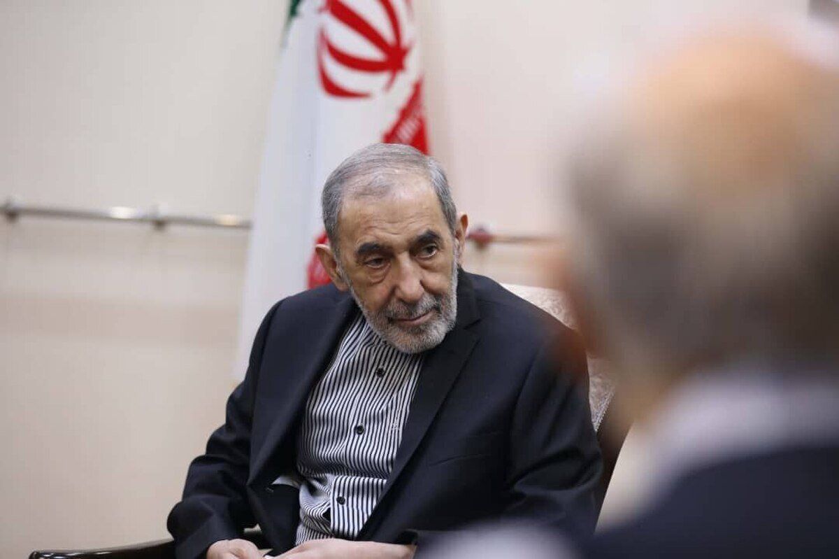 ولایتی: اظهار دوستی برخی کشورهای عربی با اقداماتشان هم‌خوانی ندارد