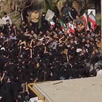 روز دوم خیزش دانشجویی در حمایت از انقلاب ملی؛ بسیجیان به دانشجویان معترض حمله کردند