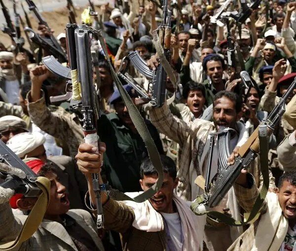 مقتل 6 خبراء من إيران ولبنان في انفجار داخل معسكر تابع للحوثيين قرب صنعاء