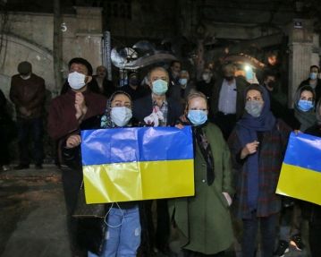 کیهان معترضان به حمایت ایران از روسیه در حمله به اوکراین را «متحد فروش» خواند